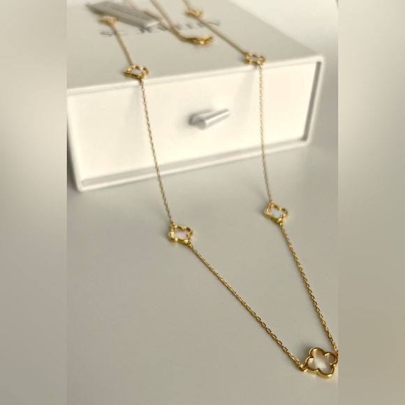 Rachel Zoe Clover Necklace Mother of Pearl Clover 7 Motif Double Sided - Picture 7 of 10